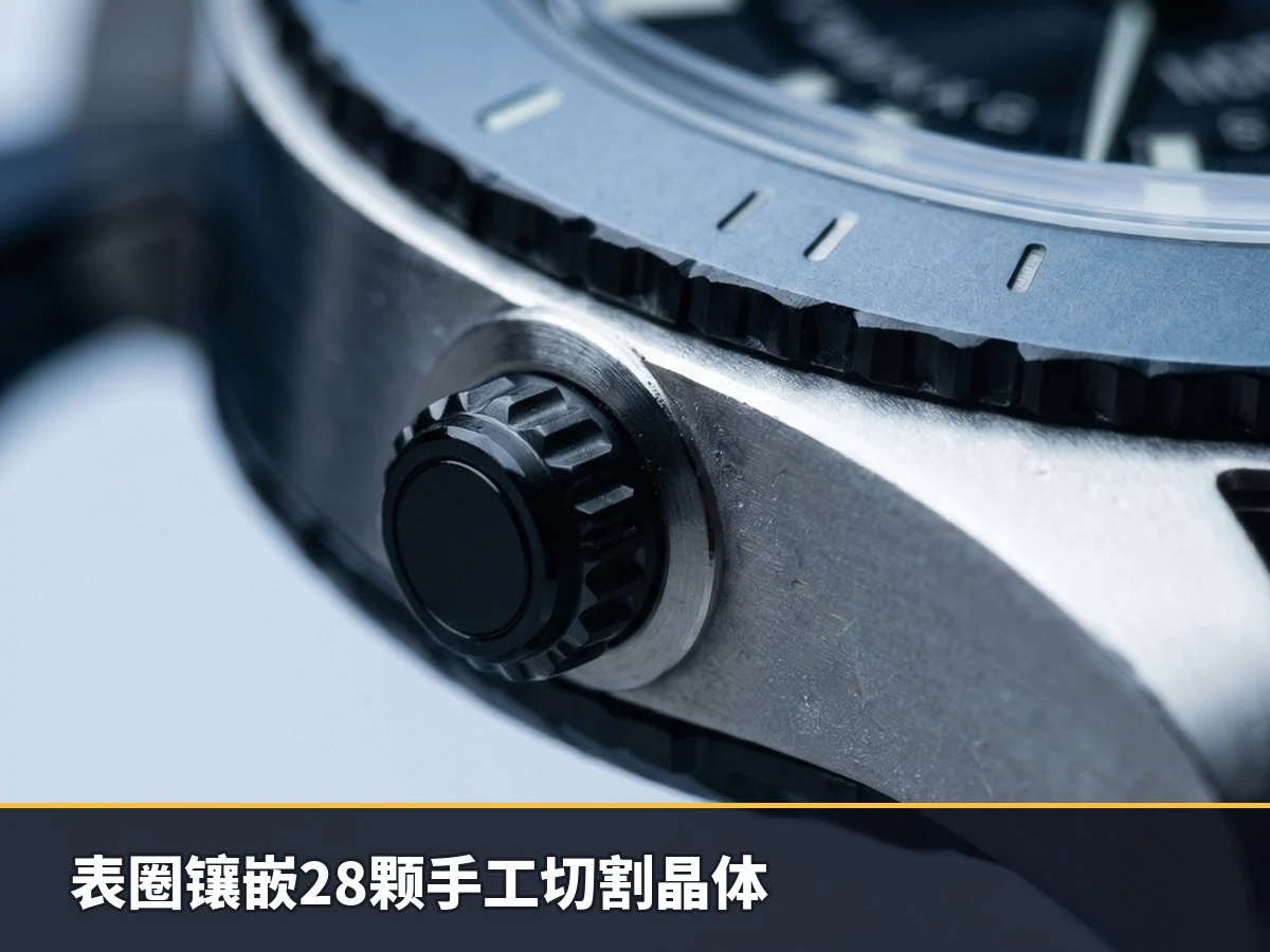 表圈镶嵌28颗手工切割晶体