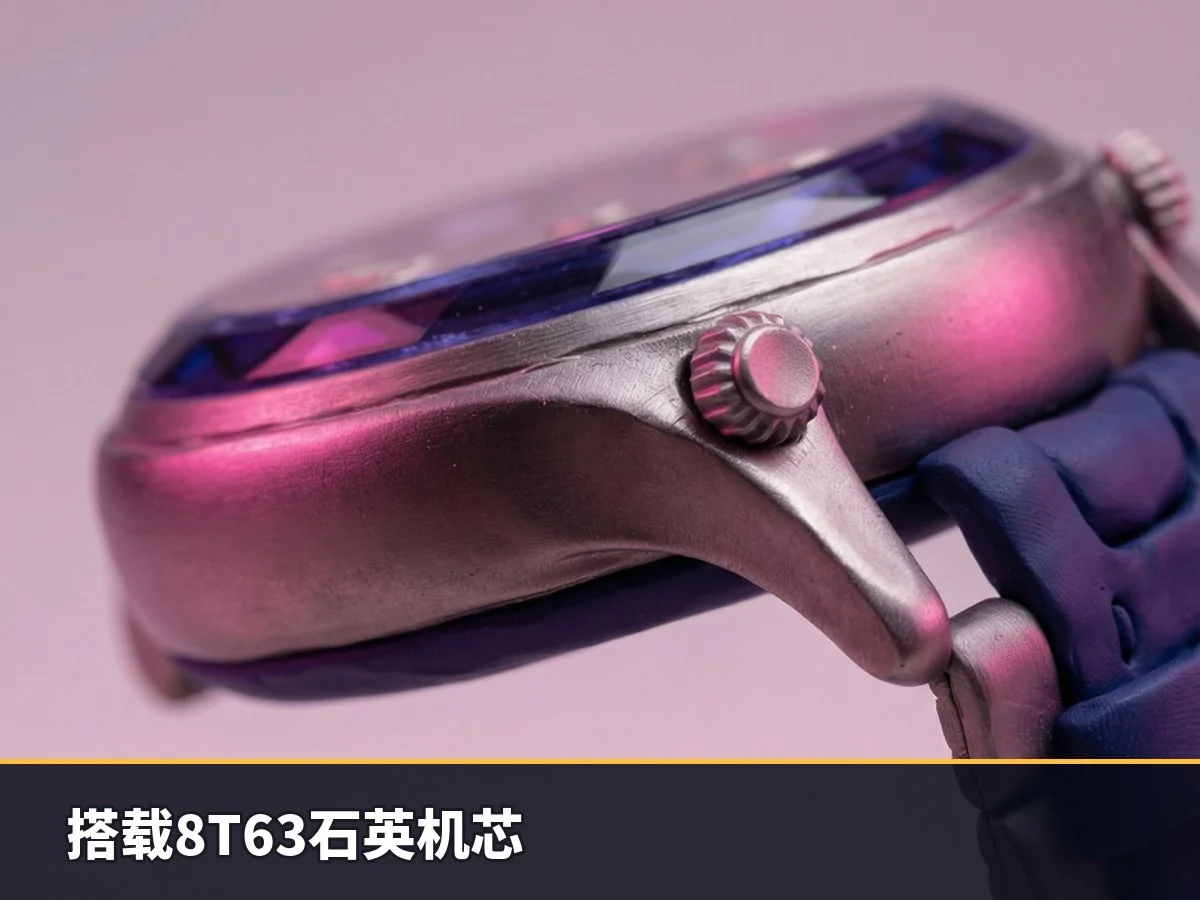 搭载8T63石英机芯